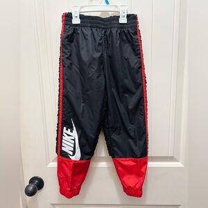 Nike Boys’ Black & University Red Sherpa-Lined Jogger Pants - Size 6 7 NWT
